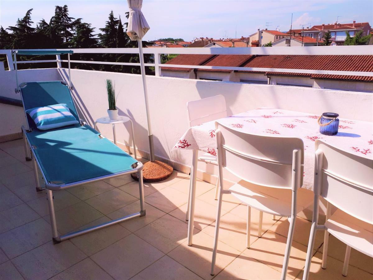 Deep Blue Apartment Poreč Buitenkant foto